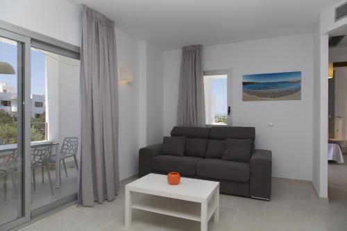 Apartamentos Proa - Emar Hotels Only Adults Es Pujols Exterior foto