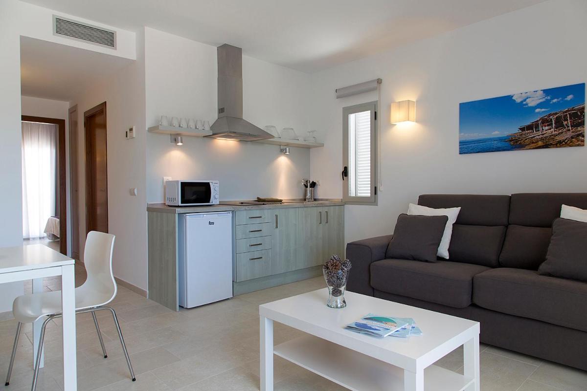 Apartamentos Proa - Emar Hotels Only Adults Es Pujols Exterior foto