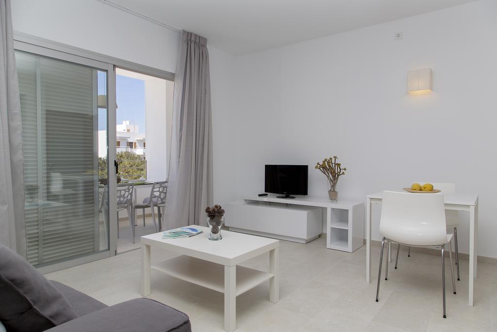 Apartamentos Proa - Emar Hotels Only Adults Es Pujols Exterior foto